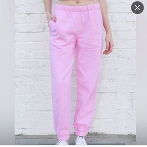 Brandy Melville Rosa sweatpants